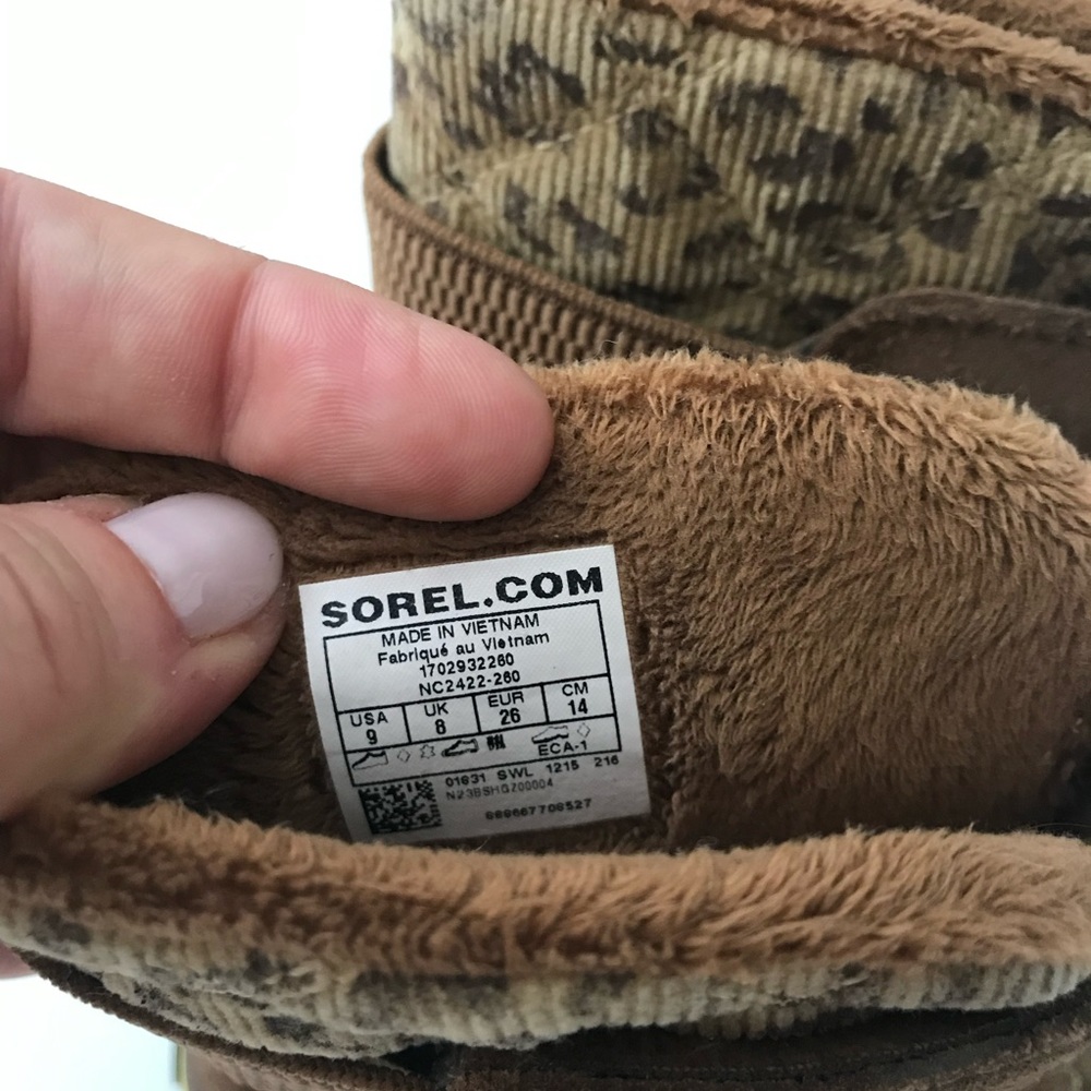 Sorel girls boots !